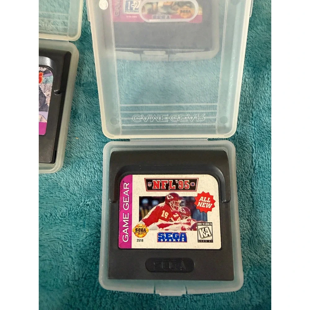 Sega Game Gear Handheld Console Bundle Streets of Rage 2 Sonic Chaos Case Manual